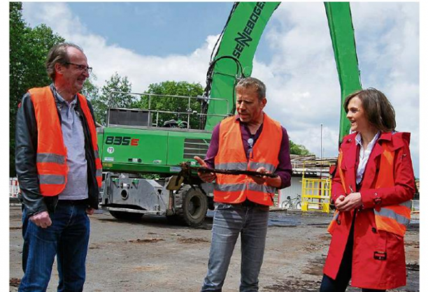 Bundestagsabgeordnete Elisabeth Kaiser zu Besuch bei Pollmeier Massivholz in Creuzburg